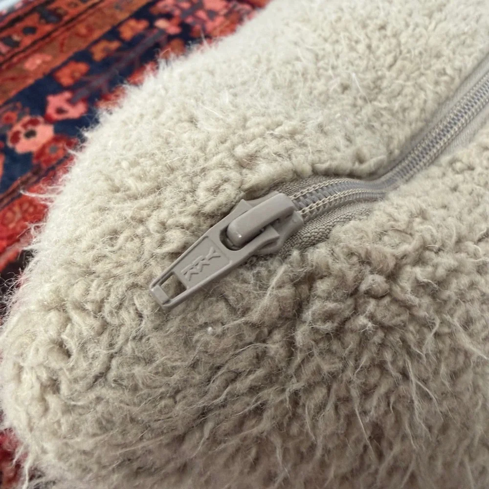 Pottery Barn Boucle Teddy Faux Fur Pillow Taupe Oatmeal Sherpa 20x20 Down Insert